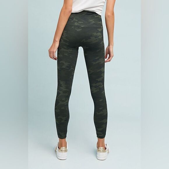 Spanx Green Camo Leggings - Picture 1 of 9